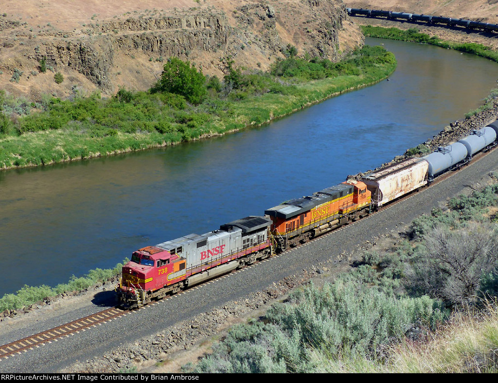 BNSF 738 East